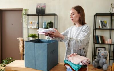 Do którego pojemnika ubrania powinniśmy wrzucać?