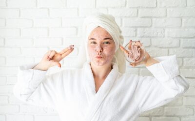 Czym myć twarz suchą, aby uniknąć podrażnień?